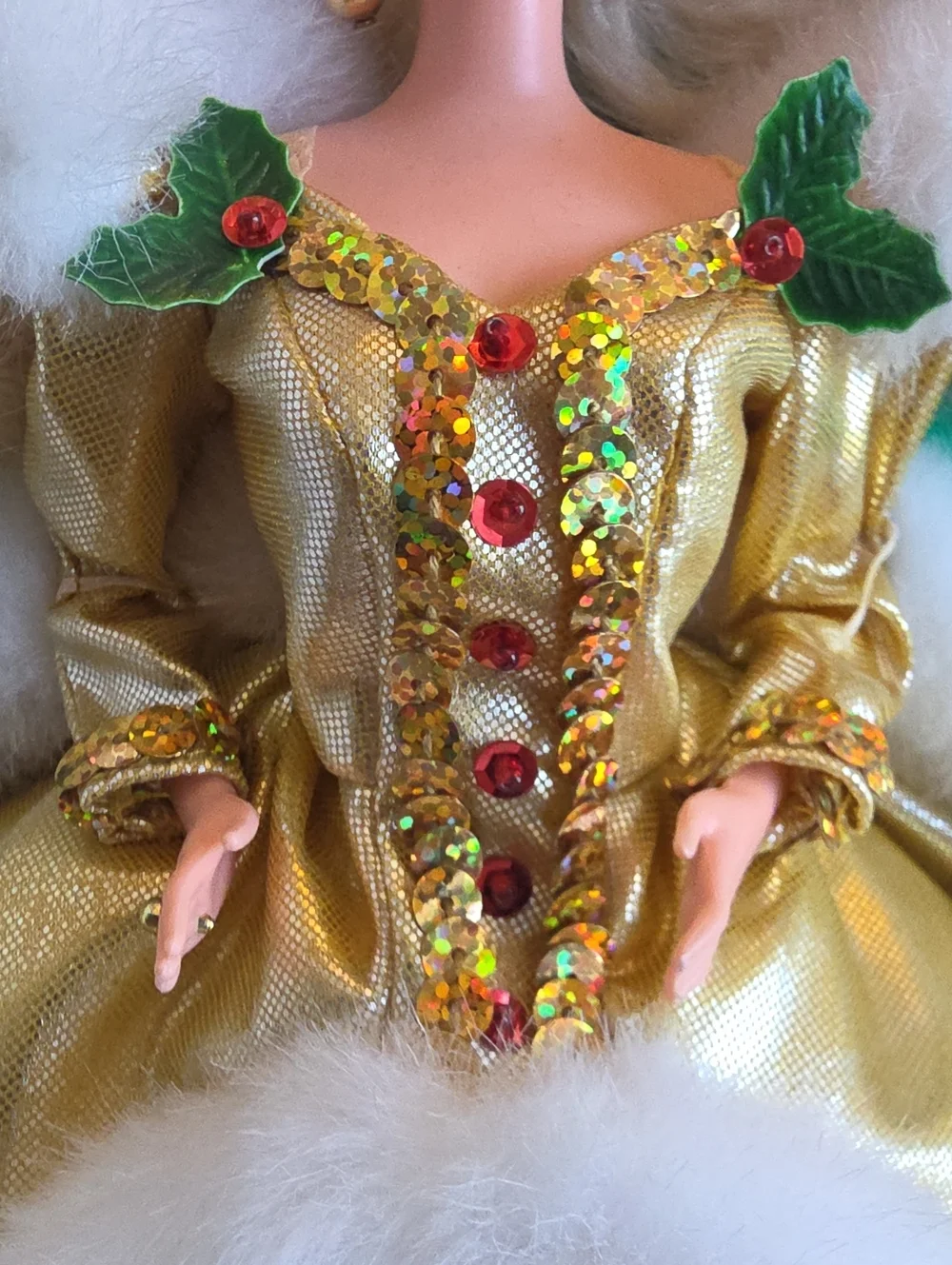 Mattel 1994 Happy Holidays Special Edition Barbie Doll
